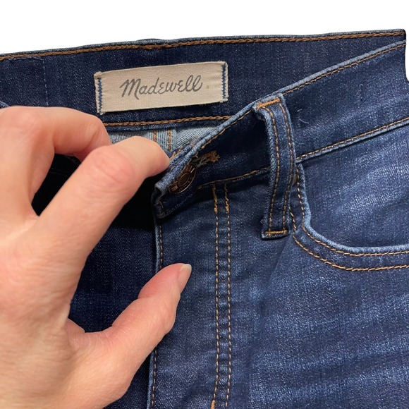 Women's Madewell dark wash Skinny Skinny Mid Rise Jeans - 29 - Picture 6 of 7